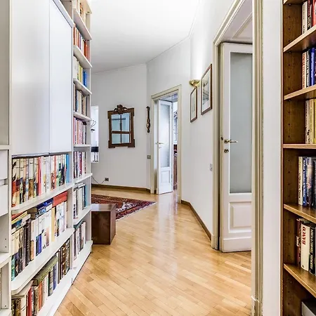 Appartement Huge Center Guastalla Gardens 8pax